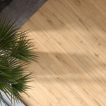 LAMINAT WR  62757 HRAST NAMIB 8/33 4V 48h M-loc